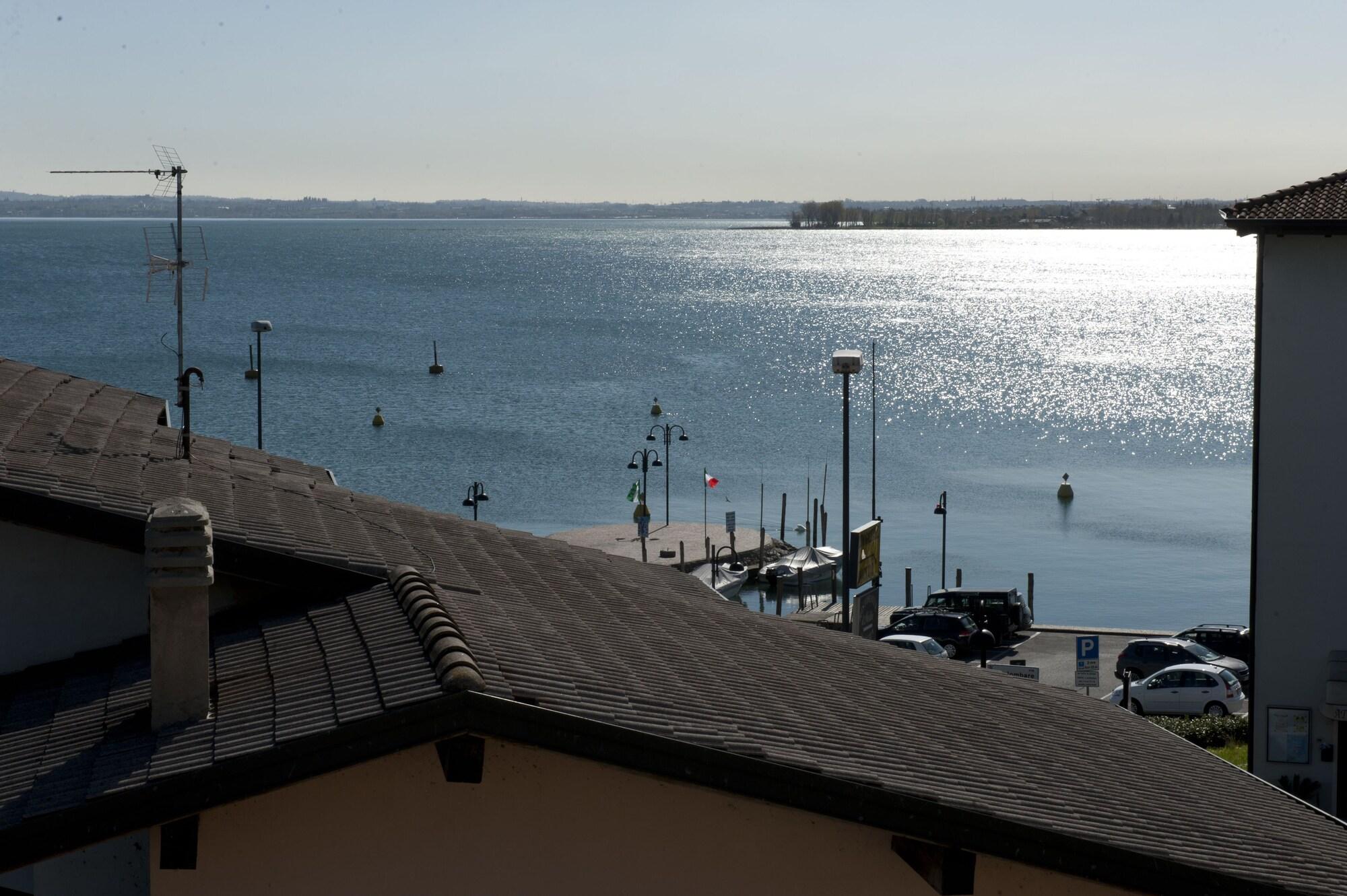 Hotel Villa Rosa Sirmione Exterior photo