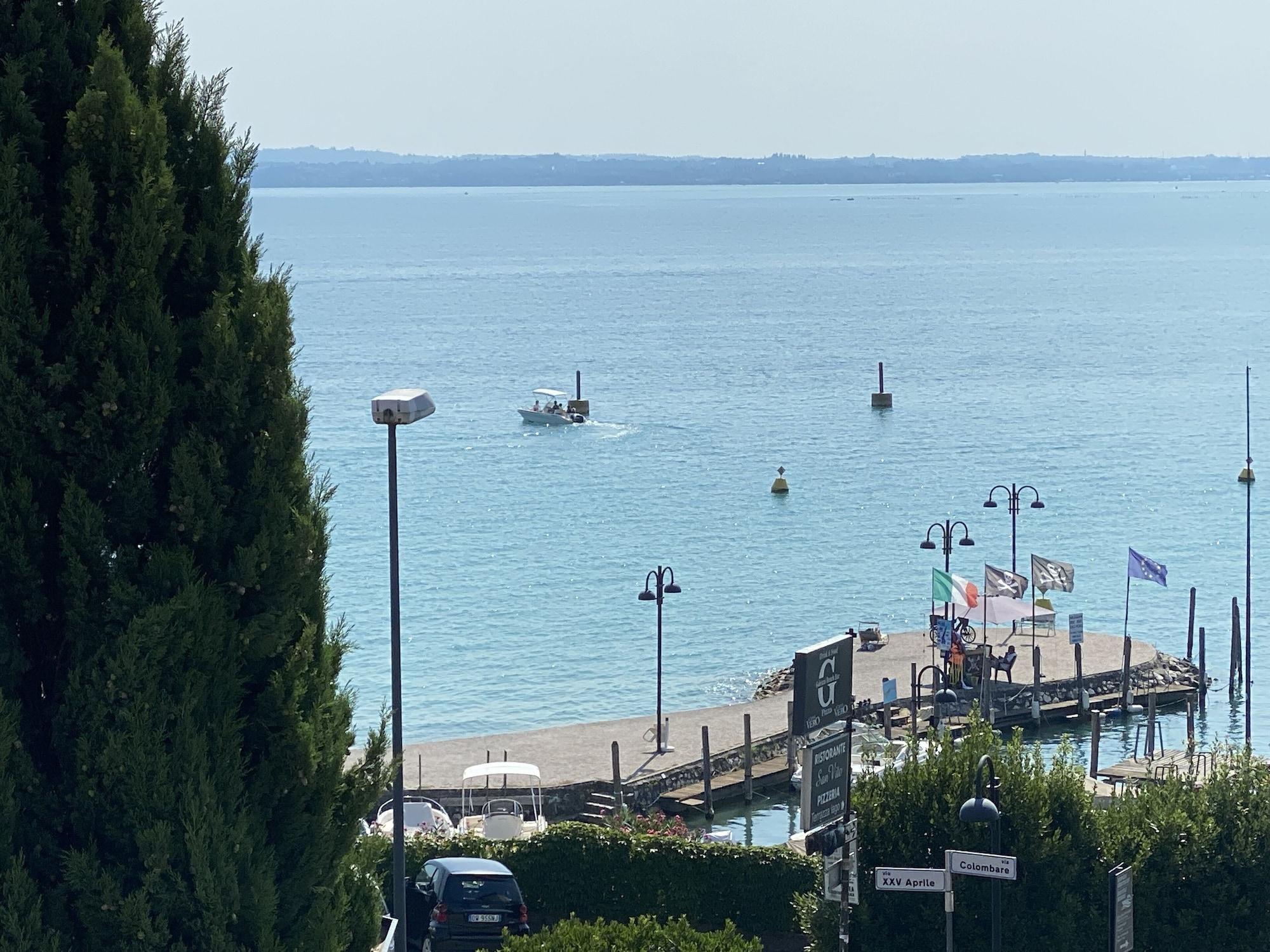 Hotel Villa Rosa Sirmione Exterior photo